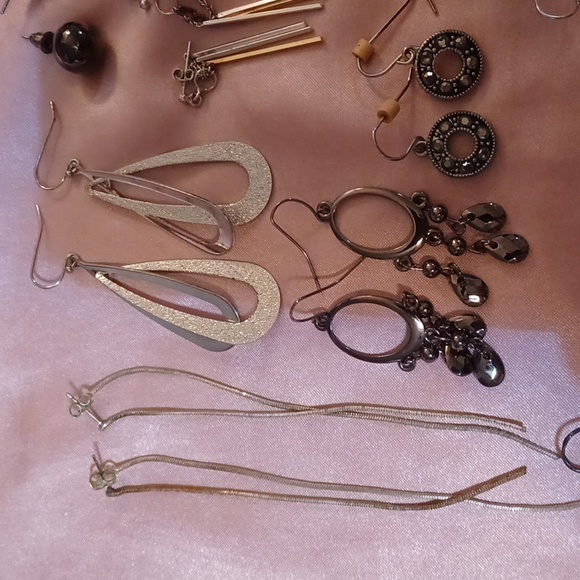 Earrings, earrings, earrings - Picture 5 of 8